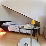 בית נופש Awesome In Kanica