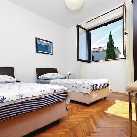 Lovely In Kanica With House Sea View Holiday home