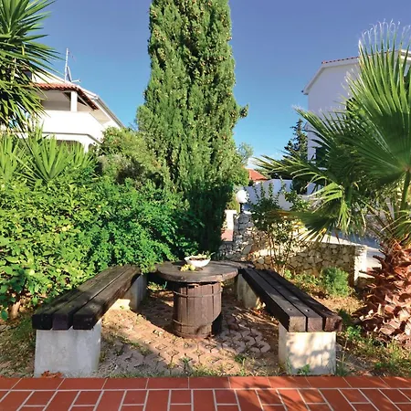 Lovely In Kanica With House Sea View Holiday home