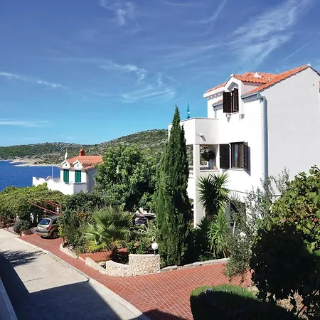 Holiday home Lovely In Kanica With House Sea View Sevid