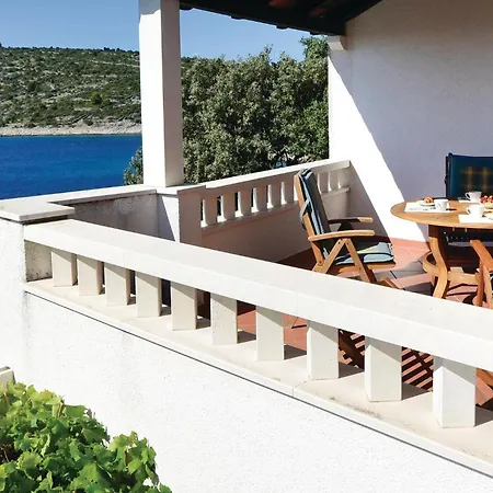 Lovely In Kanica With House Sea View