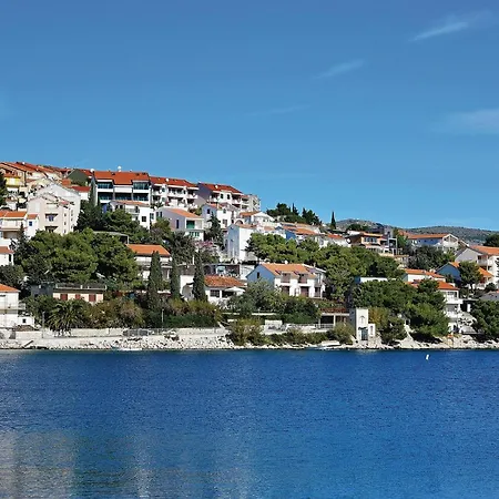 Lovely In Kanica With House Sea View