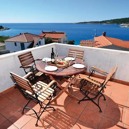 Lovely In Kanica With House Sea View Holiday home